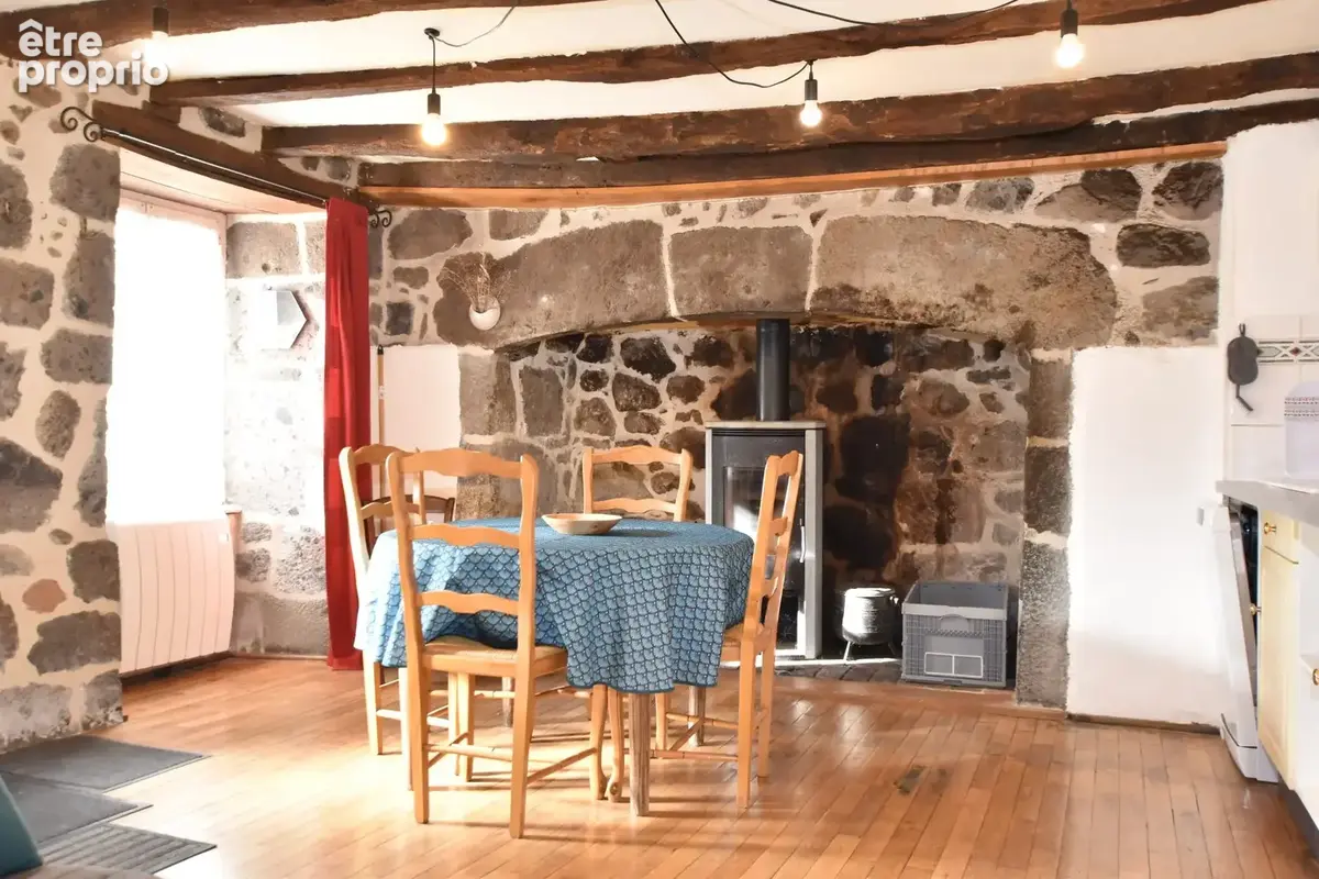 Maison 3 pièces 45 m² à vendre à Saint-Martin-Valmeroux (15140) - photo 7
