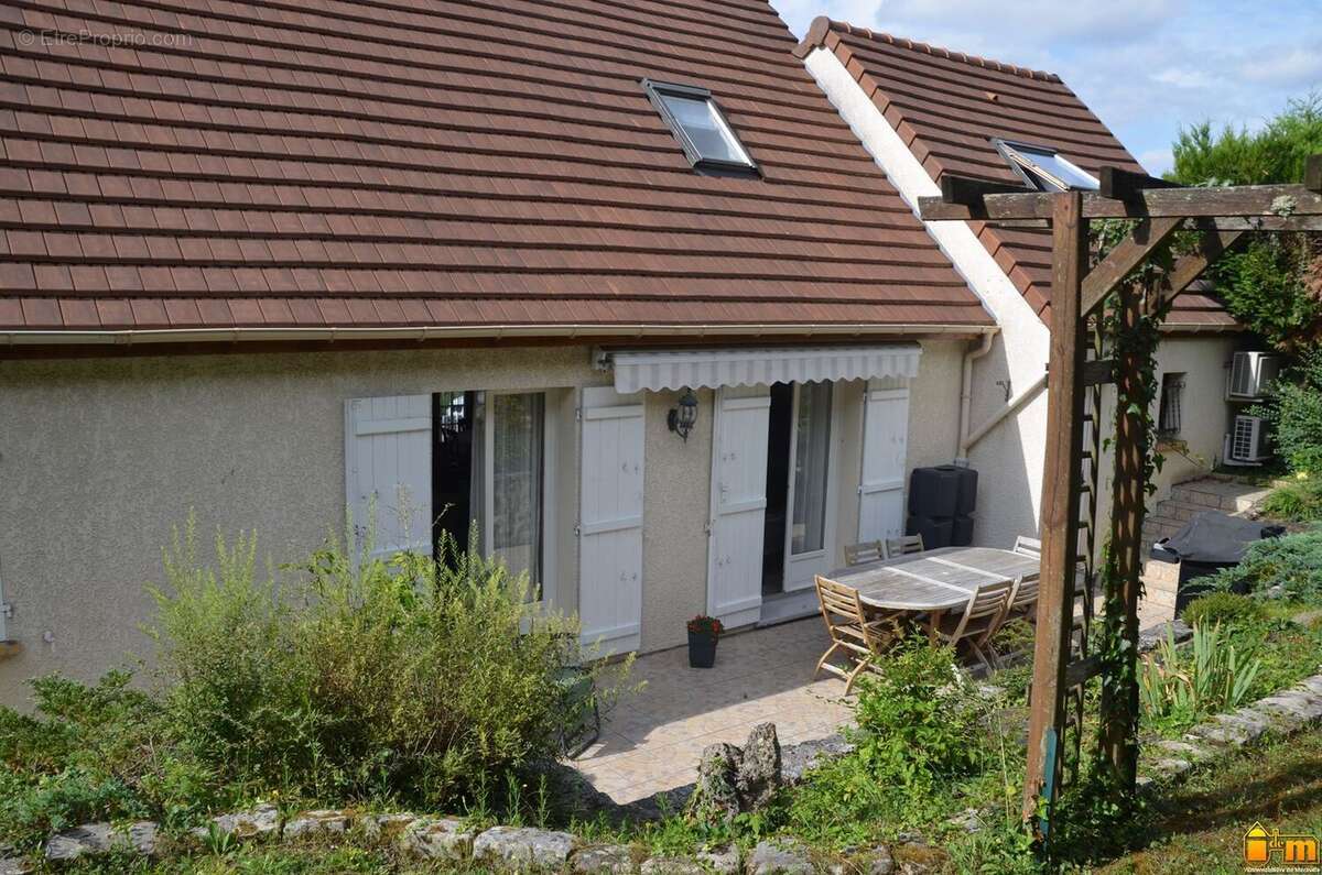 Maison à SACLAS