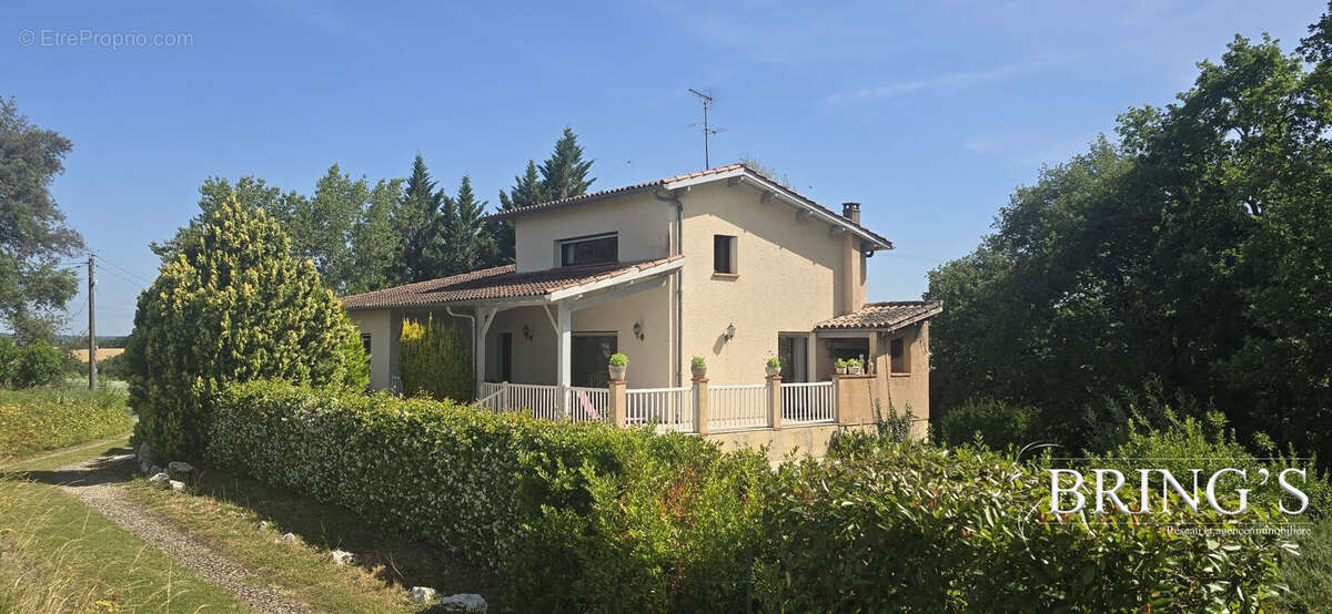 Maison à MONTESQUIEU