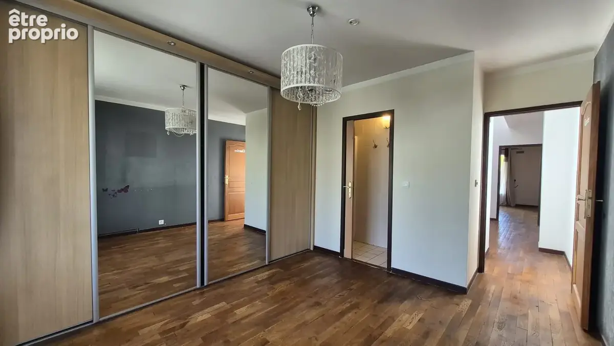 Maison de 113 m2 - 3 chambres - 2 balcons - jardin - photo 8