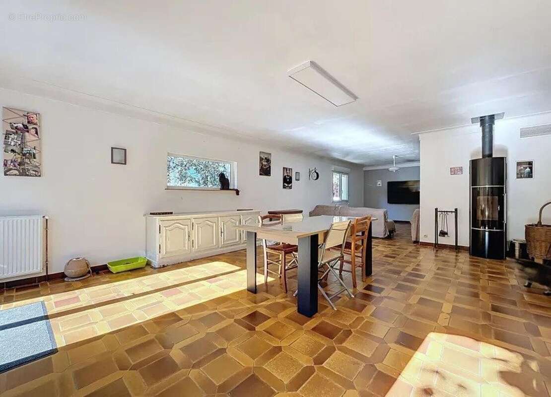 Maison 223 m² à Cantaous  - photo 4