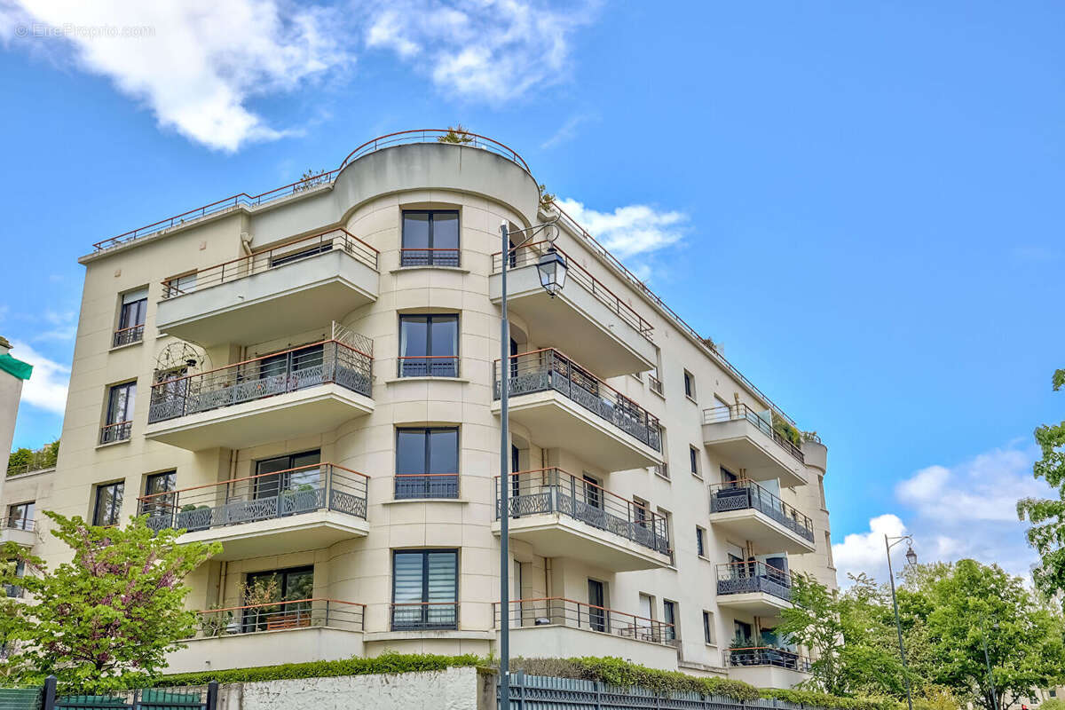 Appartement à COLOMBES