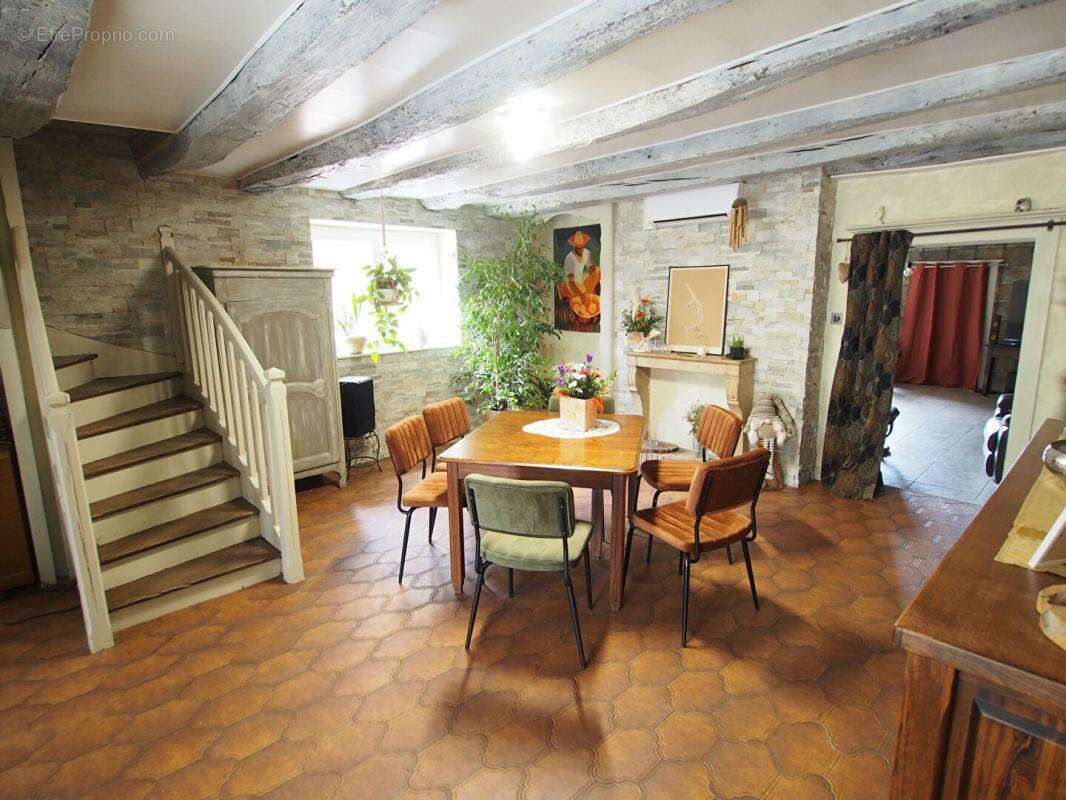 Maison à GRAY