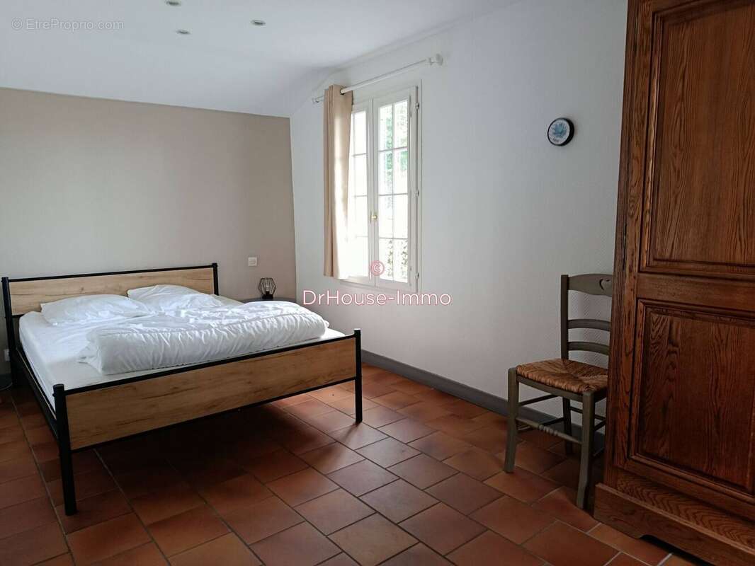 Maison à SAINT-ETIENNE-L'ALLIER
