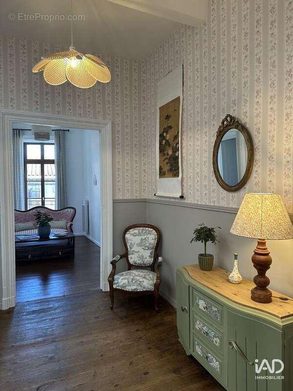 Photo 8 - Commerce à PRADES