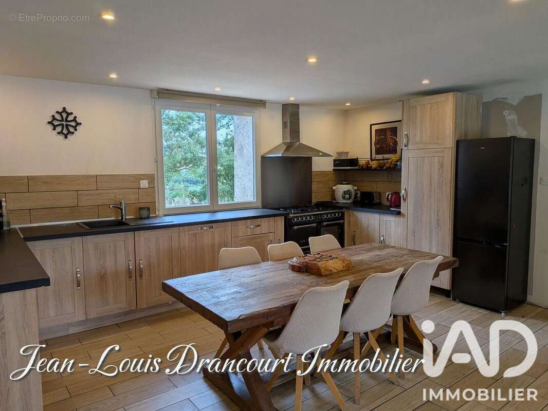 Maison 255 m² à Gibel  - photo 7