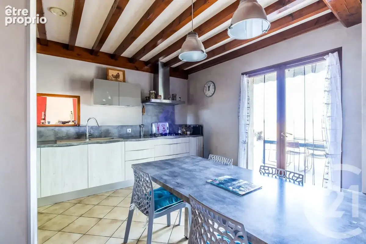 Maison 6 pièces 142 m² à vendre à Ars-Sur-Formans (01480) - photo 7