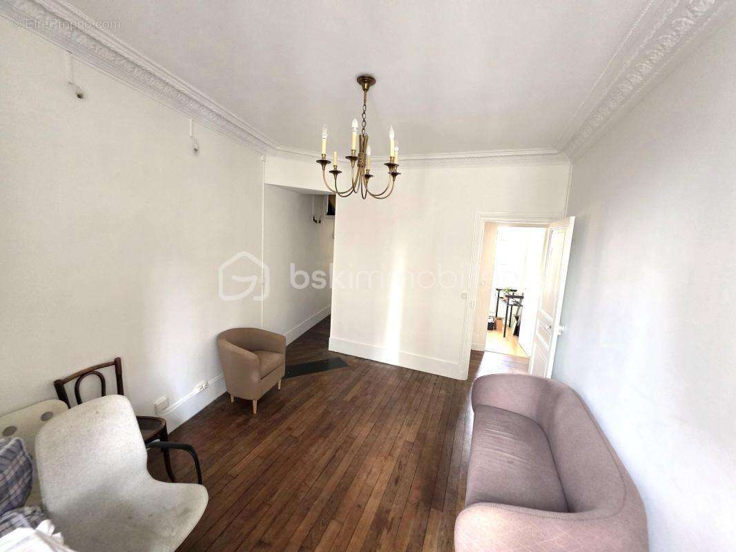 Appartement à PARIS-20E