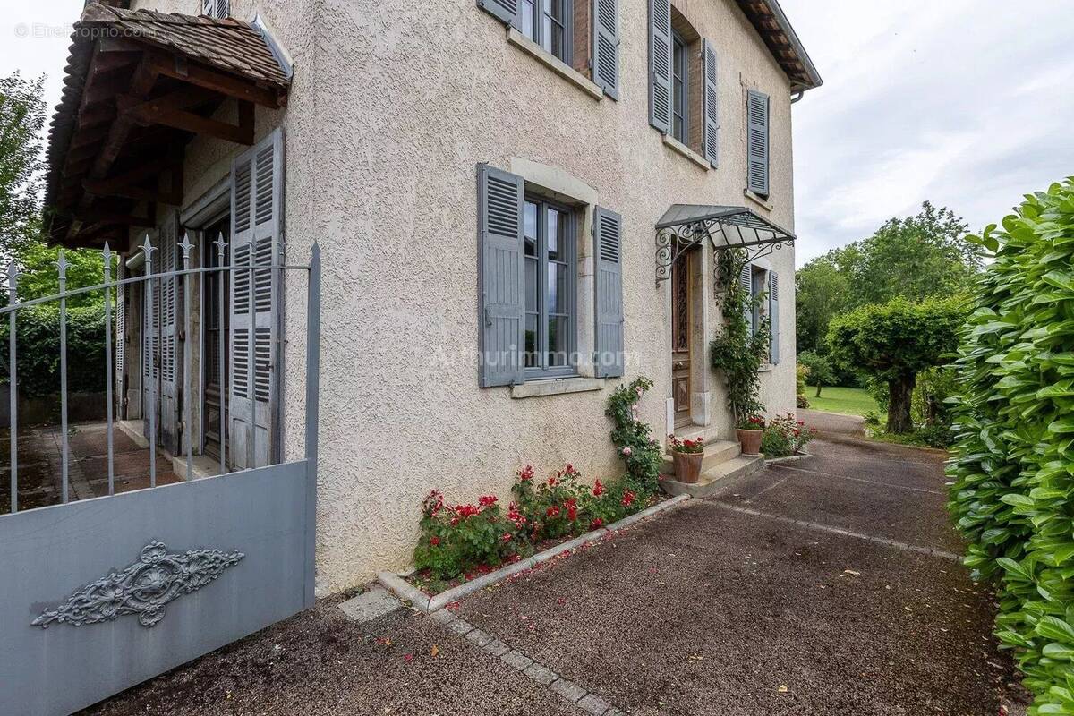Maison à CORBELIN