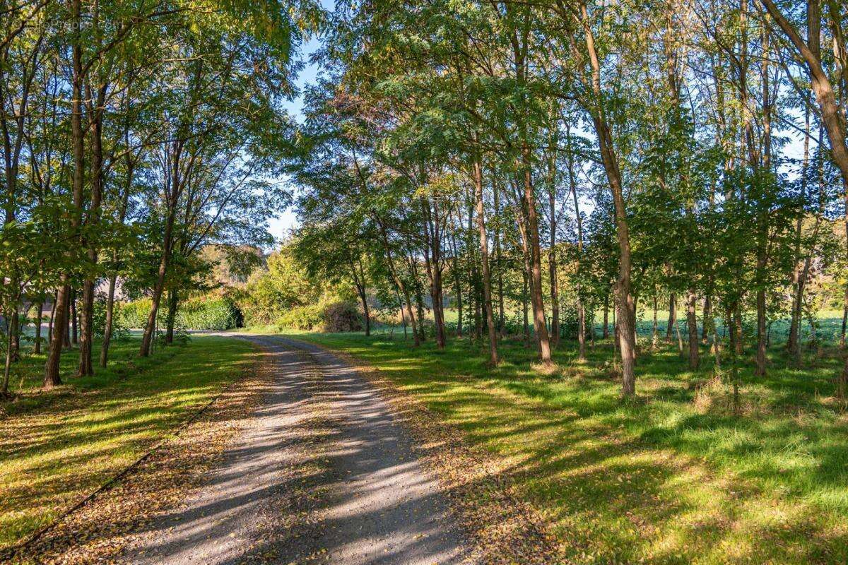 Maison à SAVIGNE-L&#039;EVEQUE