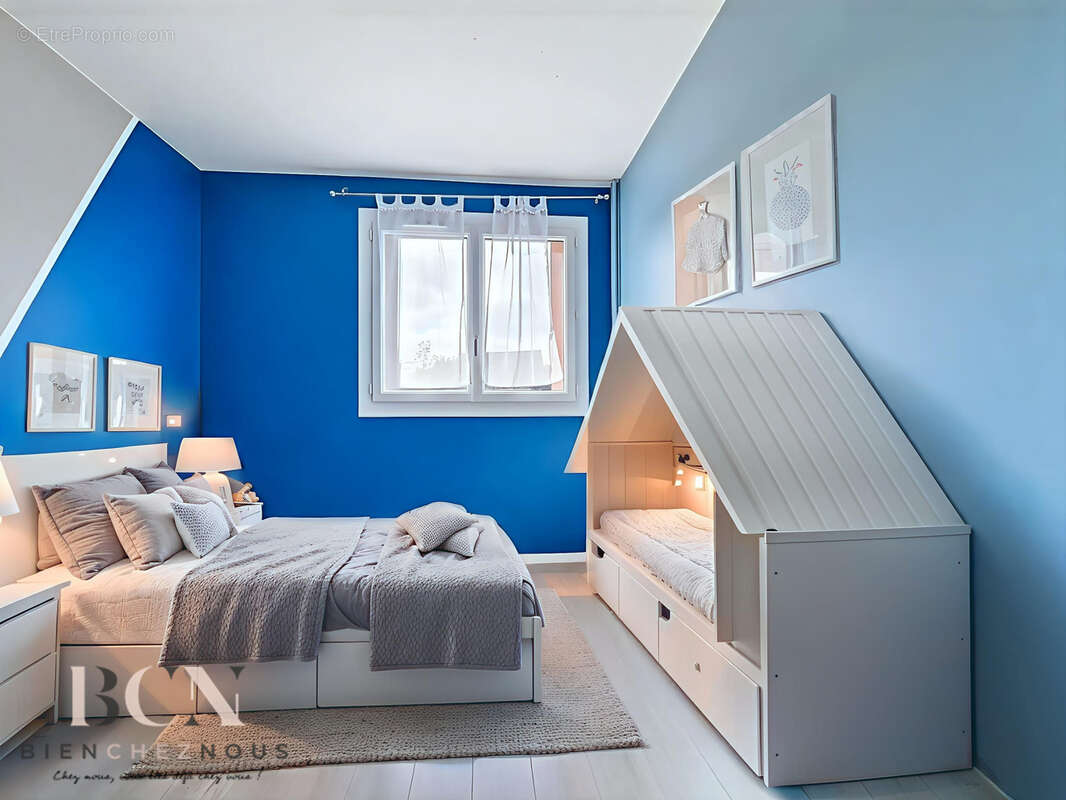 Appartement à EZANVILLE