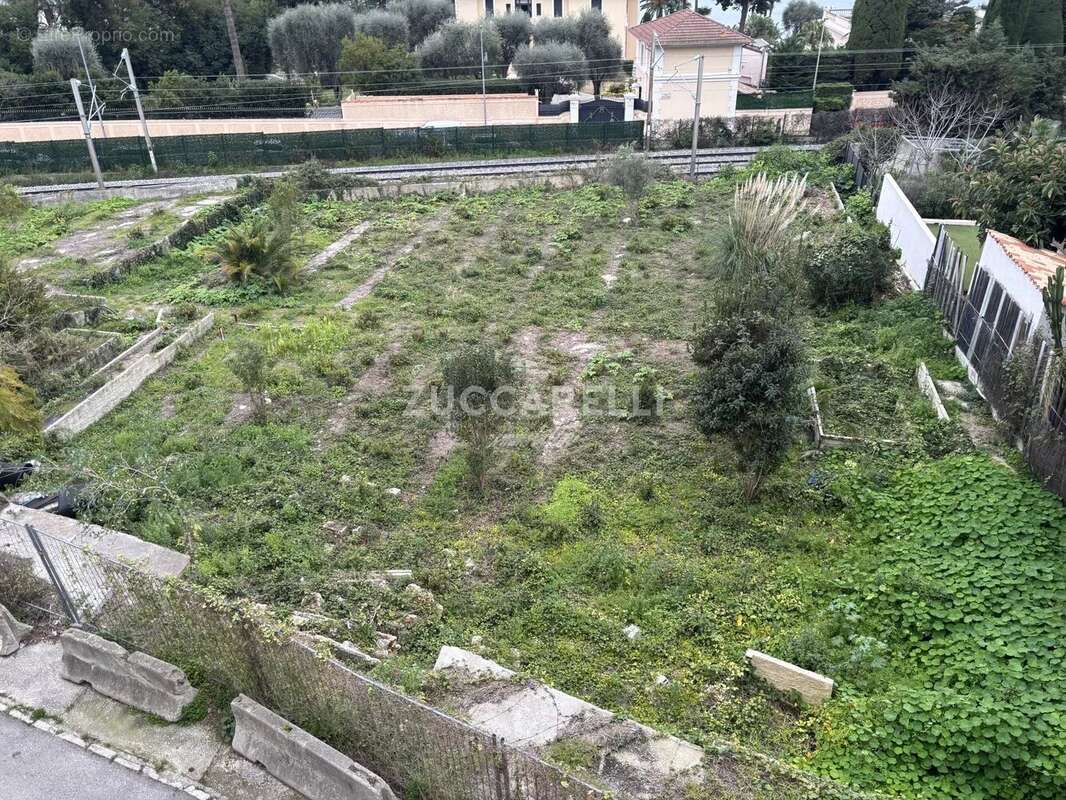 Terrain à VILLEFRANCHE-SUR-MER