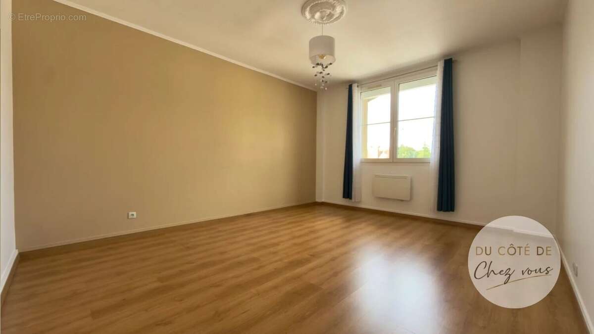 Loft type 6 de 186 m2 secteur paix a troyes - photo 14