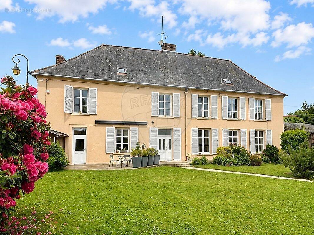Maison à NANTEUIL-LE-HAUDOUIN