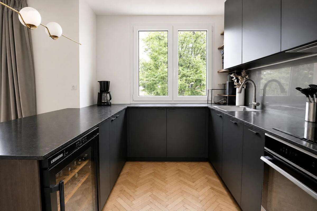 Saint-Cloud - Quartier Val d’Or - 71m² rénové - 3 chambres - Balcon - Gare 4mn - photo 4