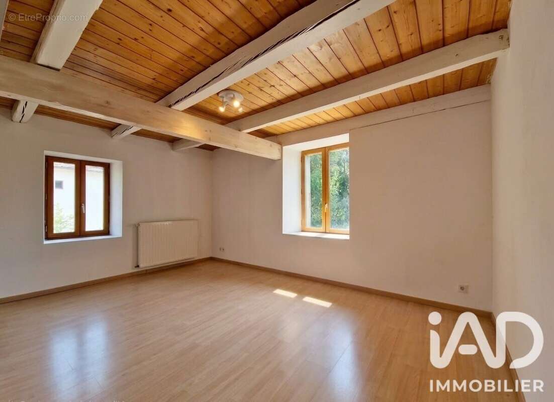 Maison 161 m² à Feigeres  - photo 7