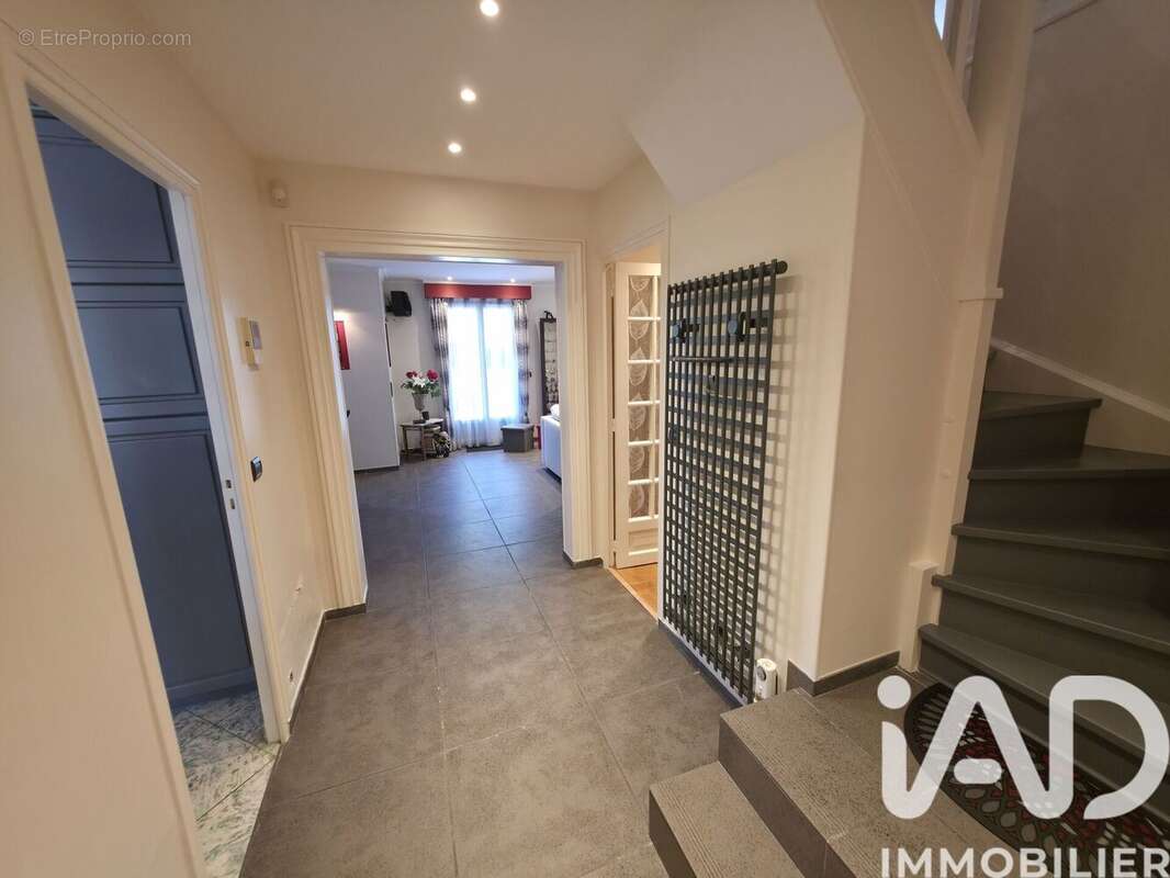 Photo 4 - Maison à SAINT-FARGEAU-PONTHIERRY