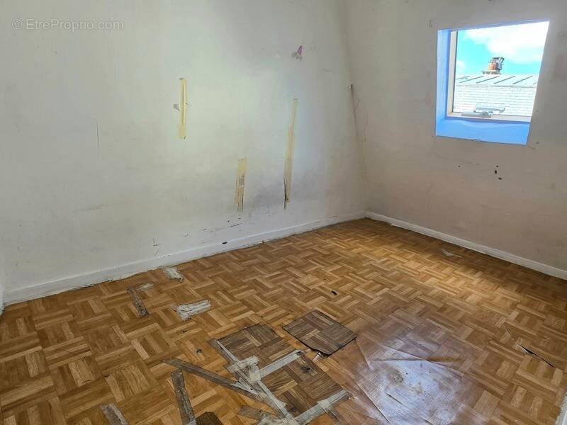 Appartement à PARIS-10E