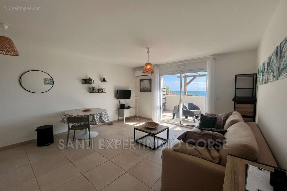 Appartement à LINGUIZZETTA