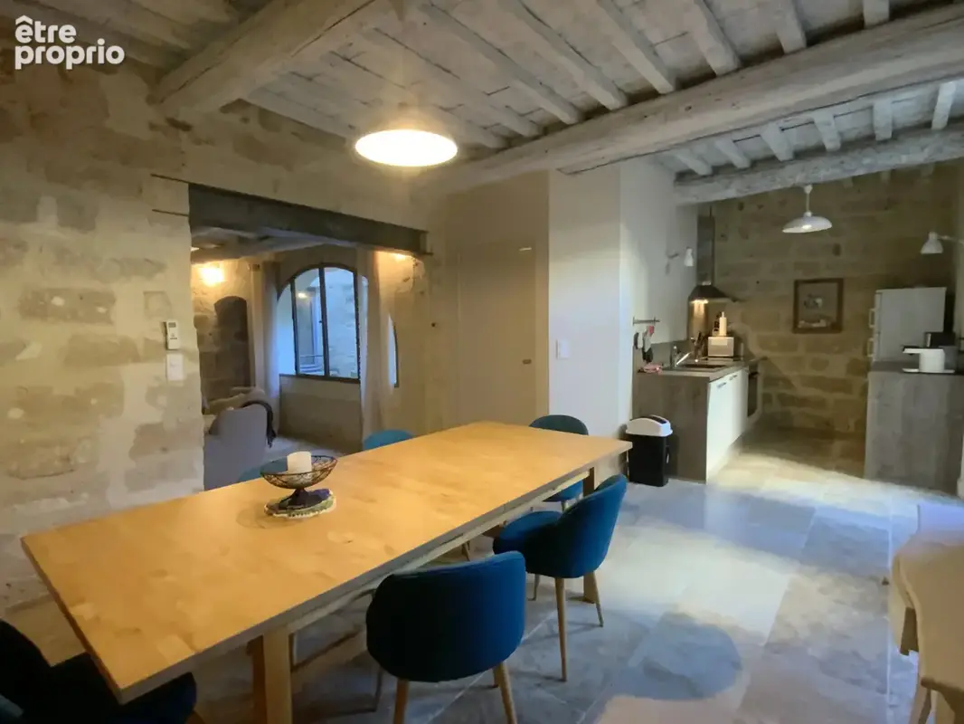Maison en pierre rénovée avec terrasses en plein coeur historique d'Uzès. - photo 3