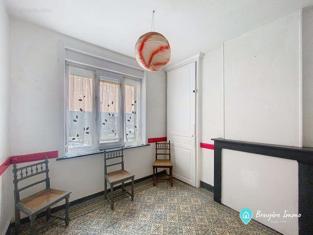 Maison à AULNOYE-AYMERIES