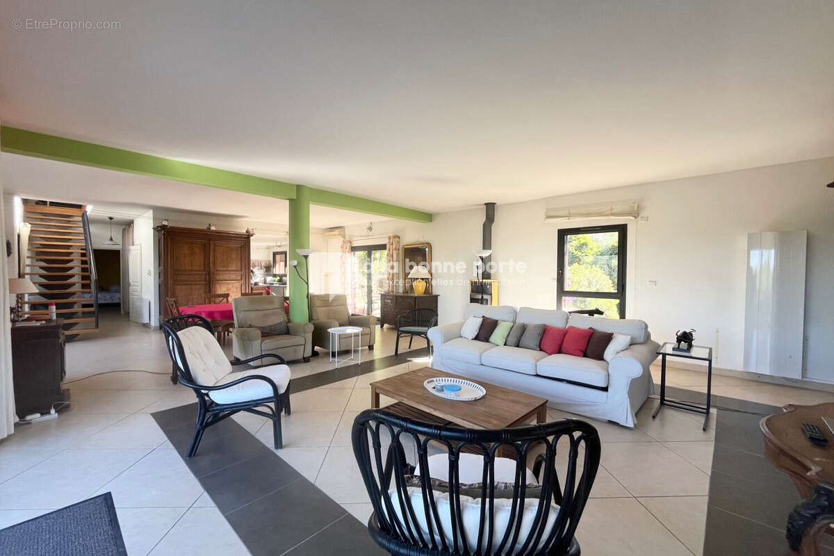 Maison 194 m² à Sommieres  - photo 8