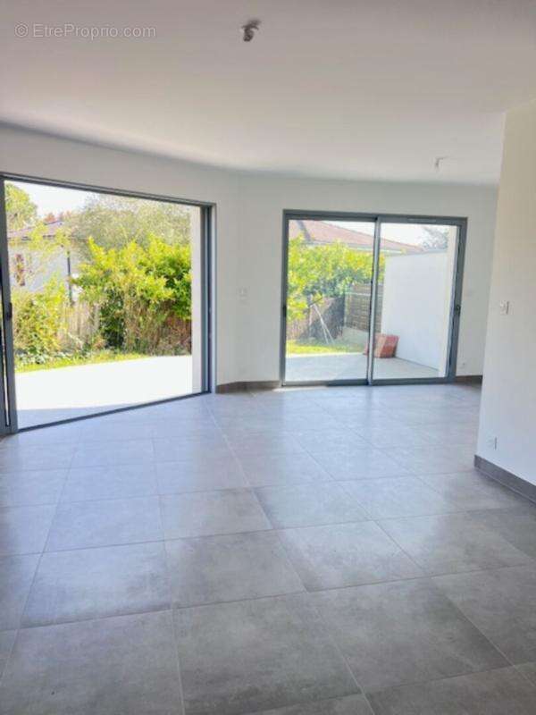 Maison à SAINT-LOUBES