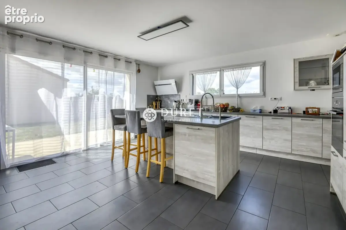 Maison 5 pièces 111 m² à vendre à Saint-Lumine-De-Clisson (44190) - photo 4