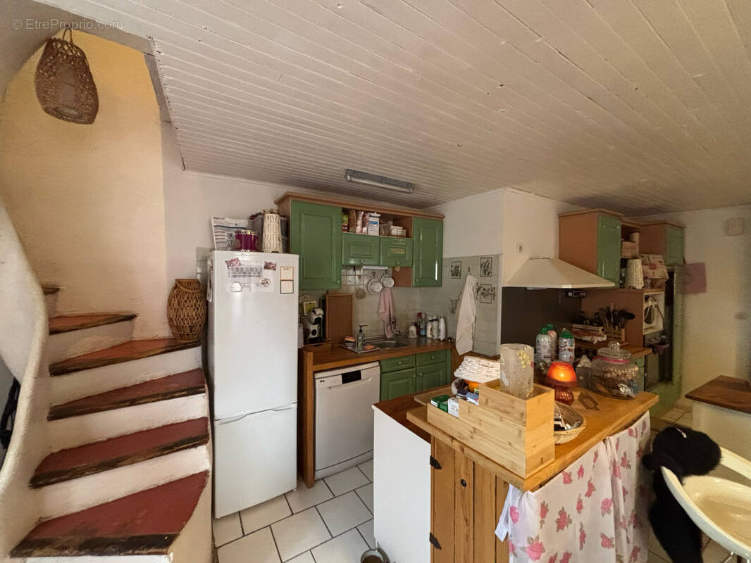 Appartement à NISSAN-LEZ-ENSERUNE