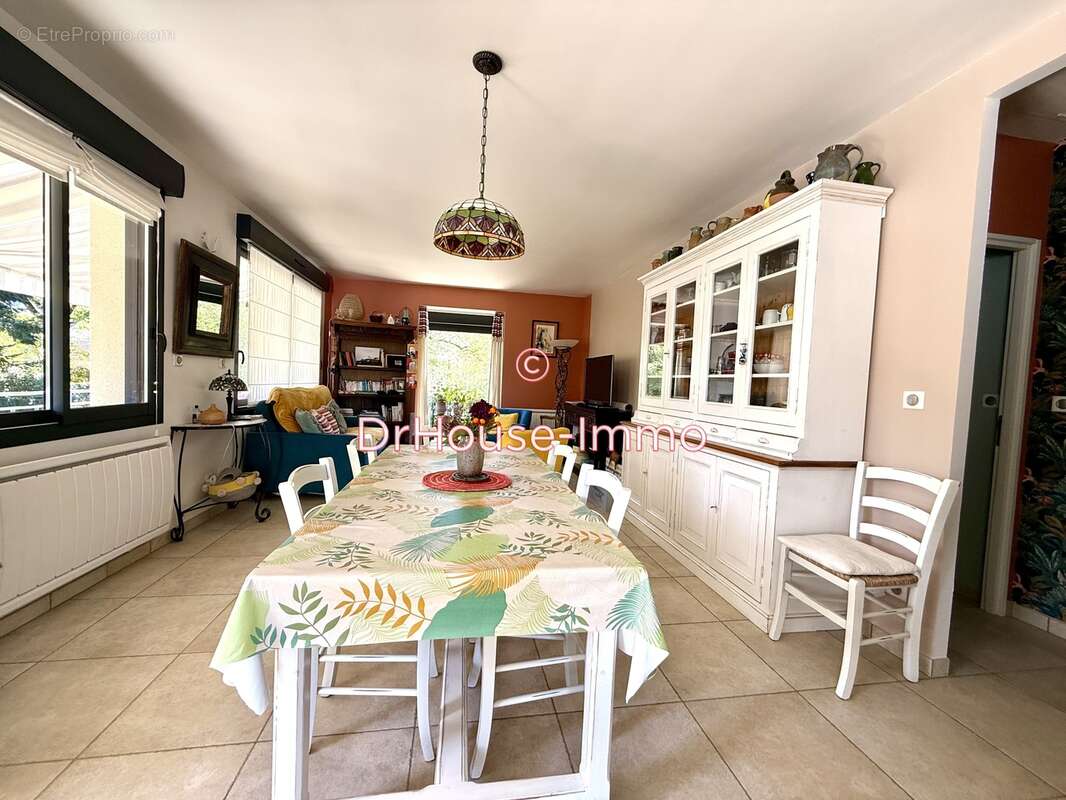 Maison à SAINT-SOZY