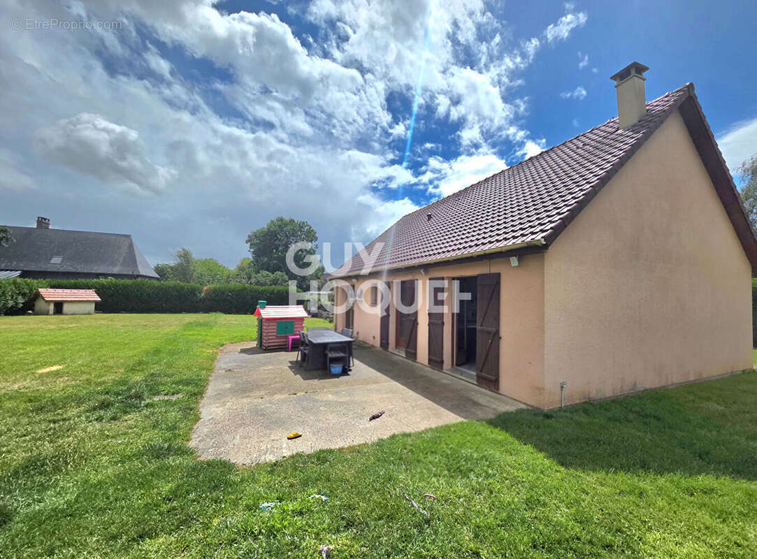 Maison à LE GROS-THEIL