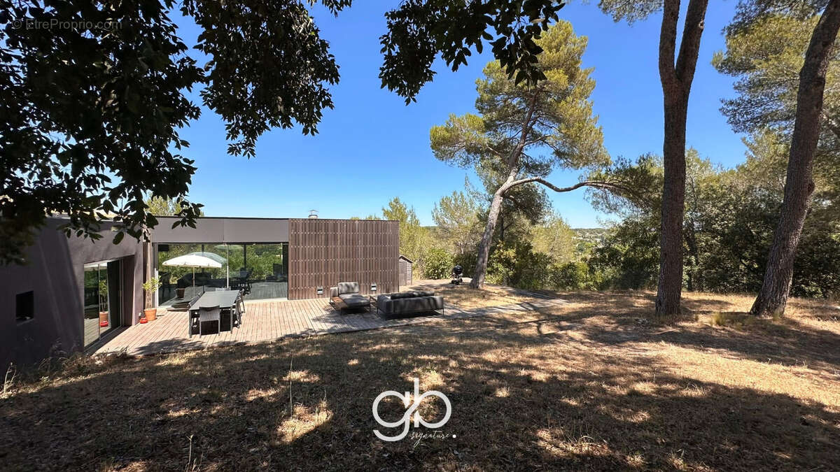 Villa d’architecte de plain-pied avec piscine et vue panoramique sur le pic saint-loup à castelnau-le-lez - photo 7