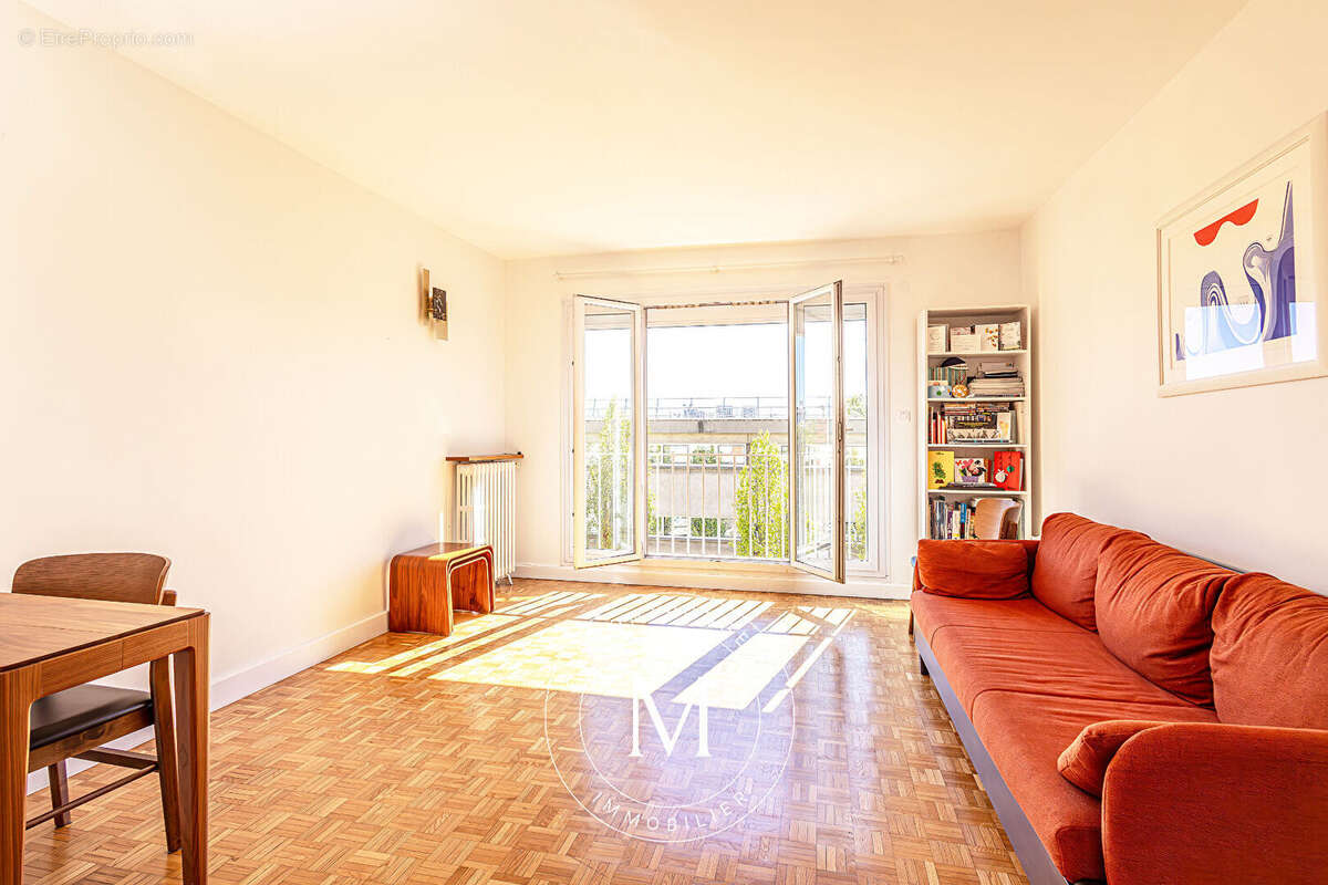 Appartement à MONTROUGE
