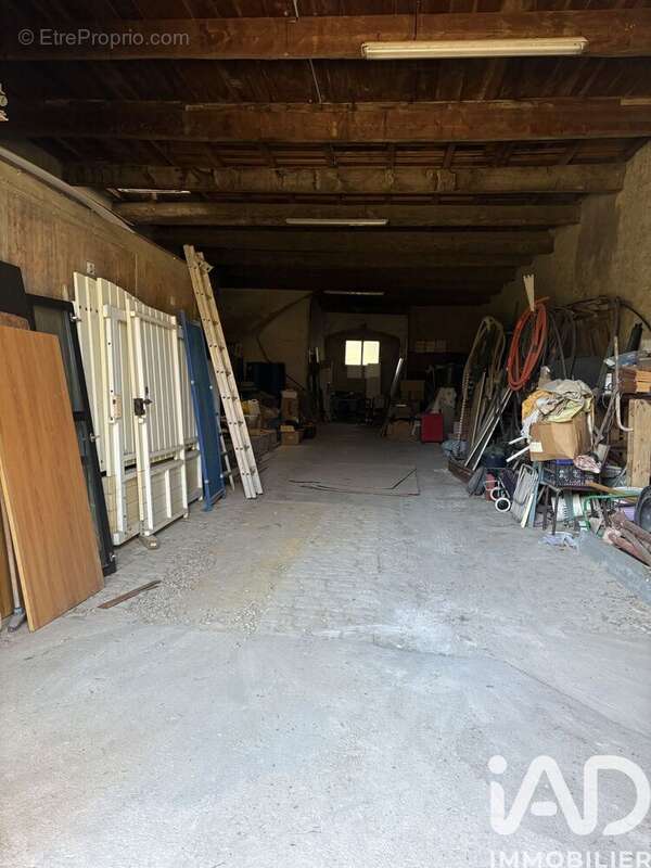 Photo 3 - Parking à MARAUSSAN