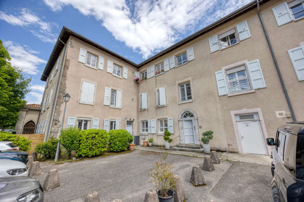 Appartement à CORENC