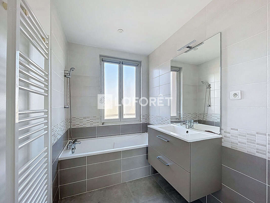 Appartement à CHARNAY-LES-MACON