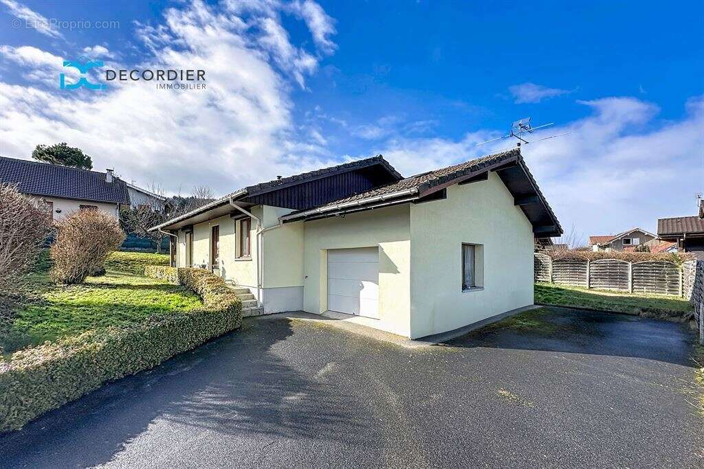 Maison à NEUVECELLE