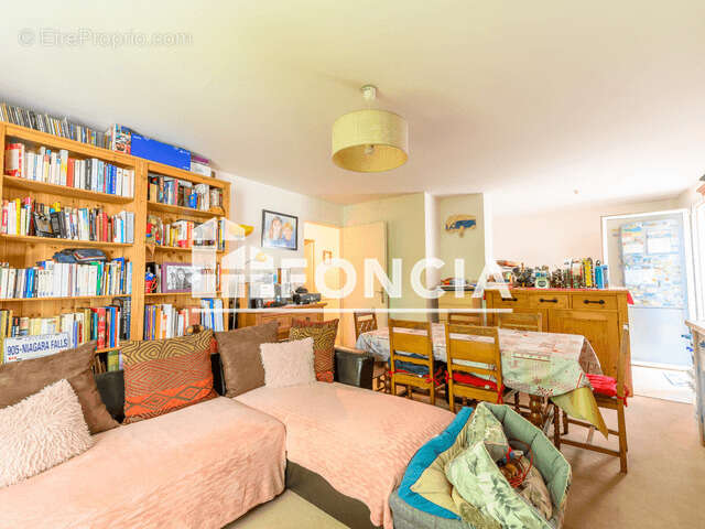 Appartement à LA QUEUE-EN-BRIE