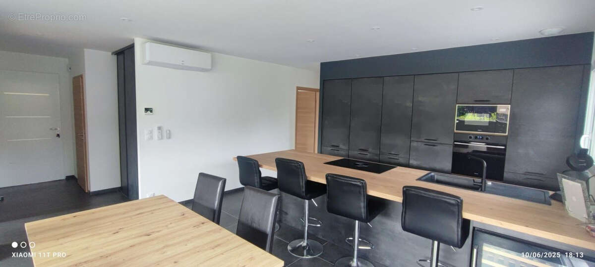 Maison à MONTREVEL-EN-BRESSE