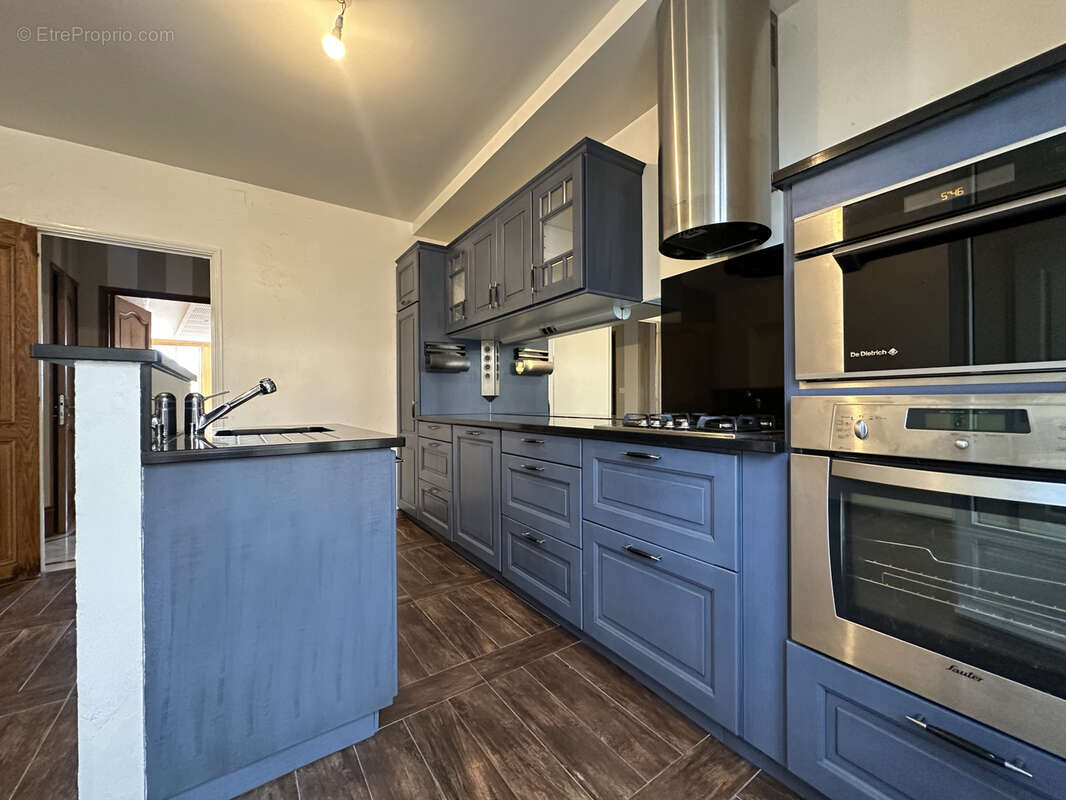 Appartement à BARBEZIEUX-SAINT-HILAIRE