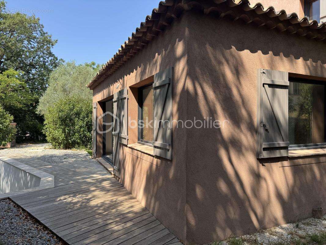 Maison neuve de 170 m2, 5 chambres, piscine, à toulon- quartier  la serinette - photo 28