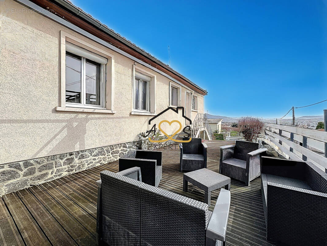 Maison à COURNON-D'AUVERGNE