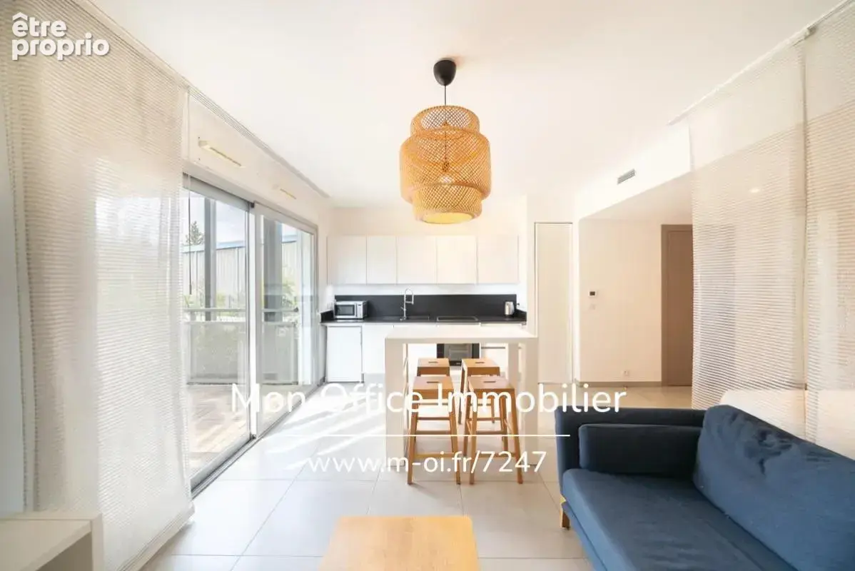 Référence : 7247-EHA. - Studio 41 m2 avec ascenseur, terrasse de 25 m2. Aix-en-Provence - photo 3