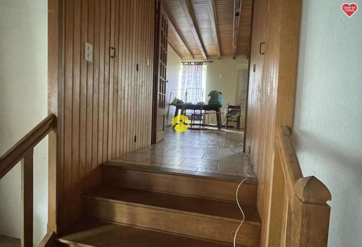 Maison à LE CHATELET