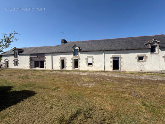 Maison à CREDIN
