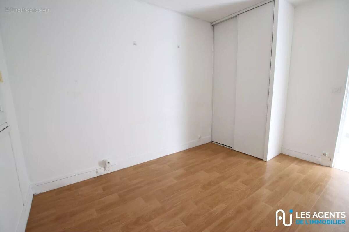 Appartement à SAINT-JEAN-DE-BRAYE