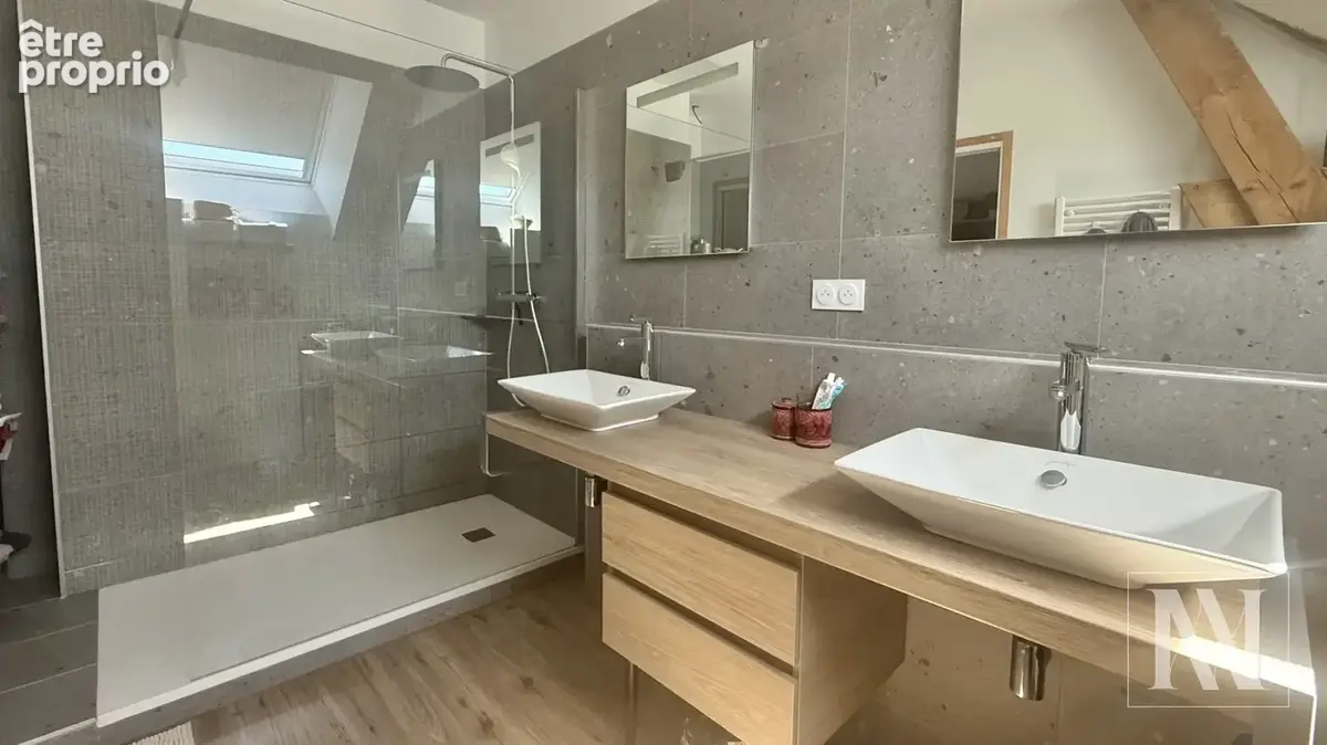 Superbe grange rénovée de 230m2 à Sainte-Savine - photo 15