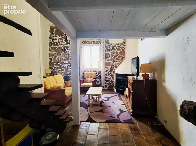 Tourbes (34120) - maison de village - 2 faces - 132 m2 environ - 6 pièces - 3 chambres - 3 niveaux -  2 entrées au rdc / ref 151 - photo 2
