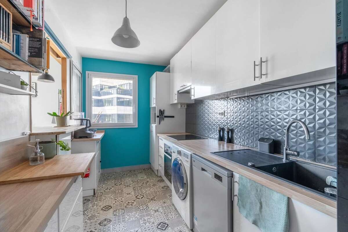 Appartement à LEVALLOIS-PERRET