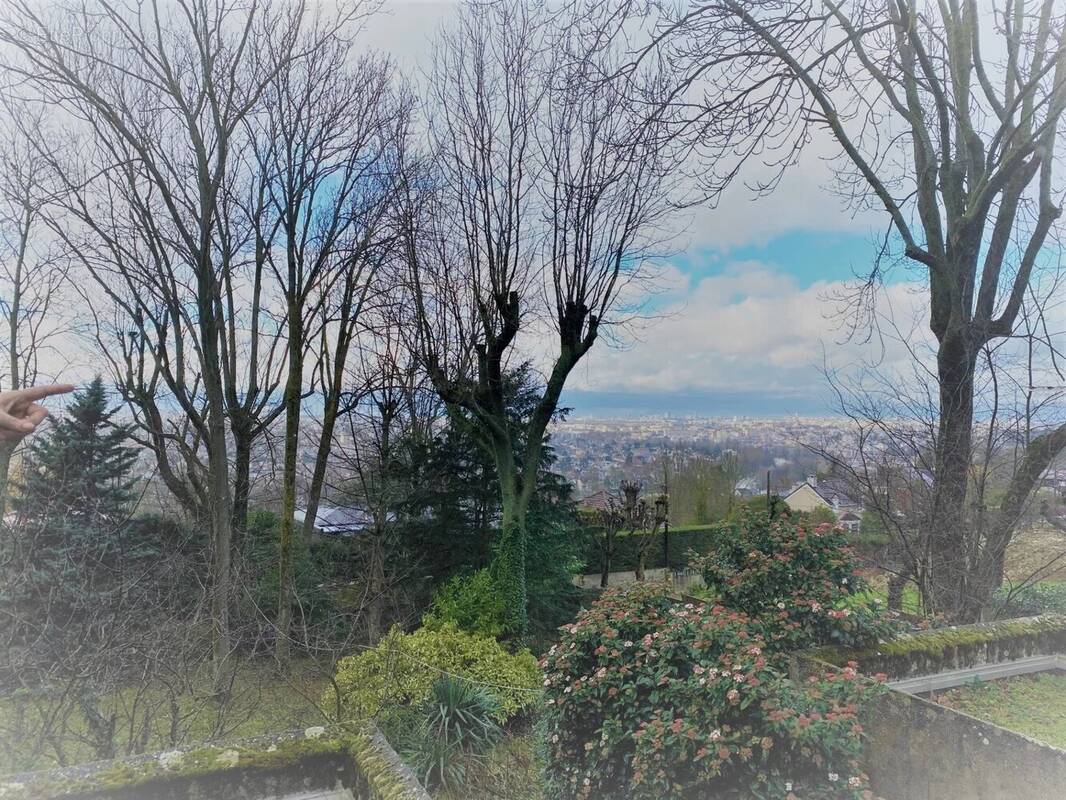 Maison à CHENNEVIERES-SUR-MARNE